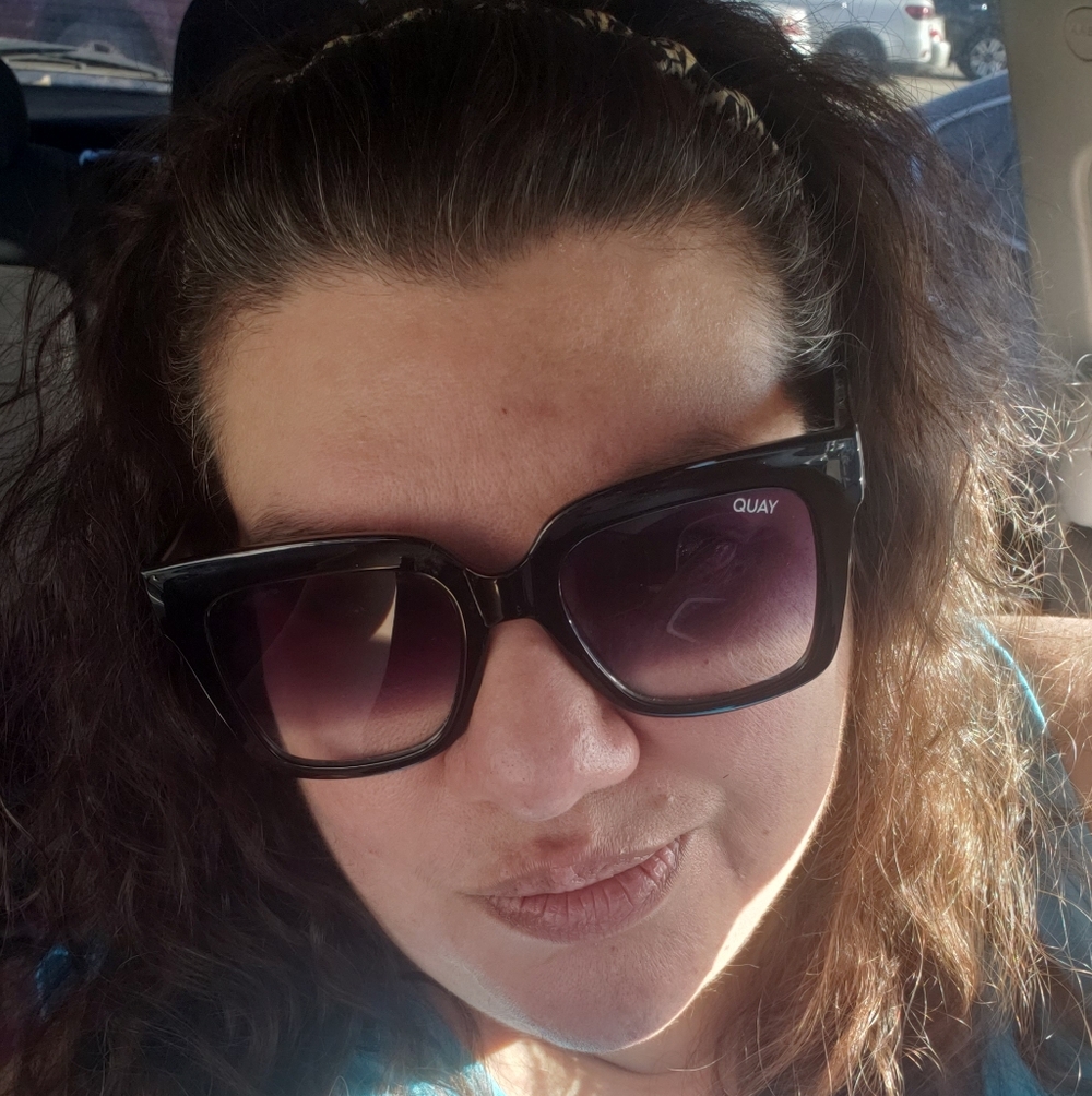 Meet your Posher, Monica